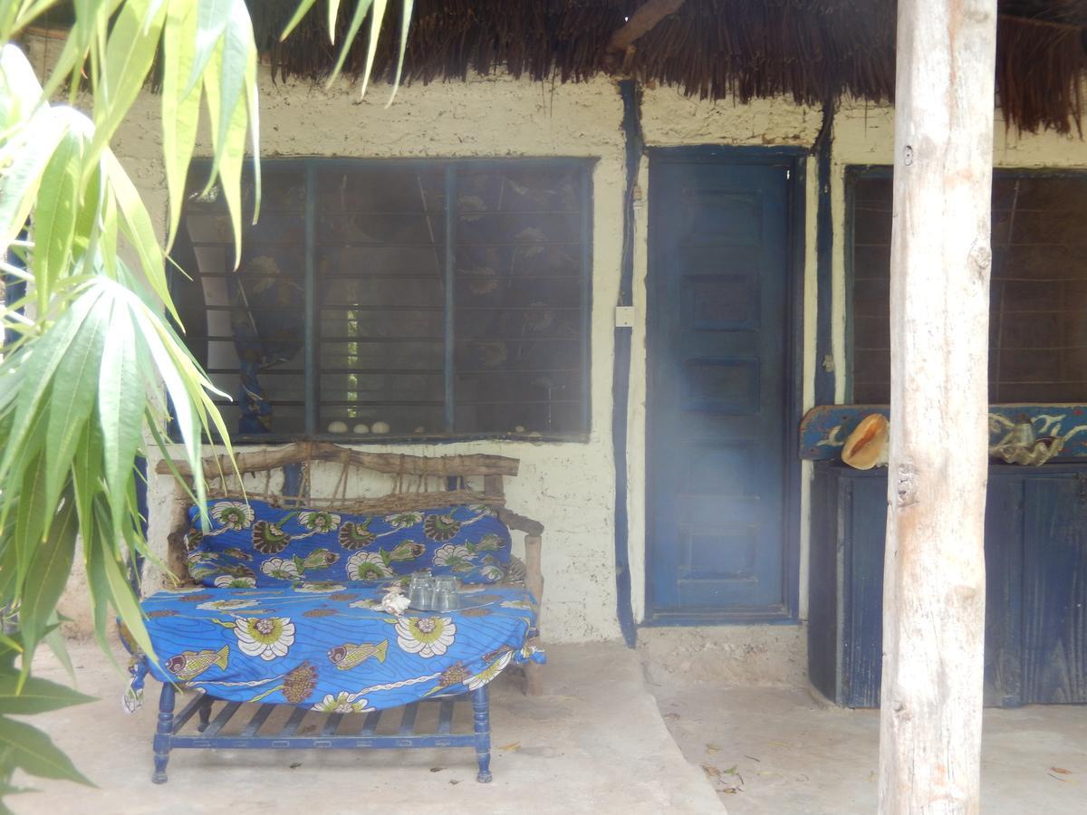 Blue Monkey Beach Cottages Shimoni ภายนอก รูปภาพ